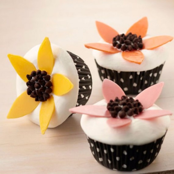 Gorgeous Baby Shower Cakes And Cupcakes Decorating Ideas (4)
