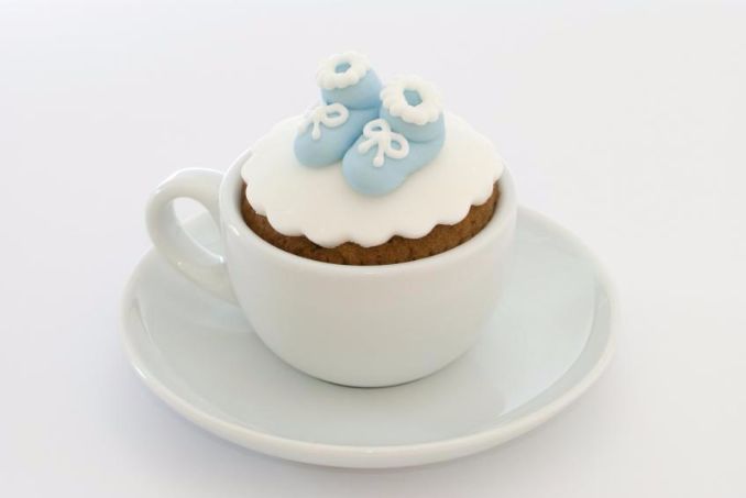Gorgeous Baby Shower Cakes And Cupcakes Decorating Ideas (9)