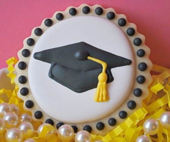 Simple but Creative Graduation Cakes and Cupcakes (2)