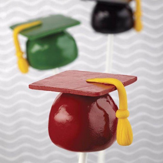 Simple but Creative Graduation Cakes and Cupcakes (2v)