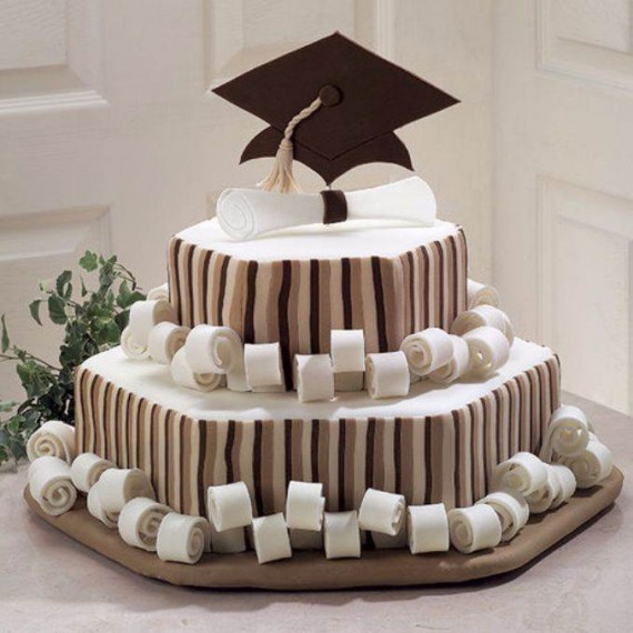 Simple but Creative Graduation Cakes and Cupcakes (8m)