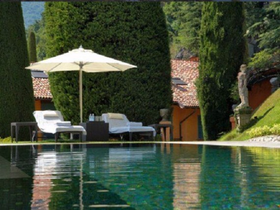 Delightful Villa On Lake Como Italy (12)