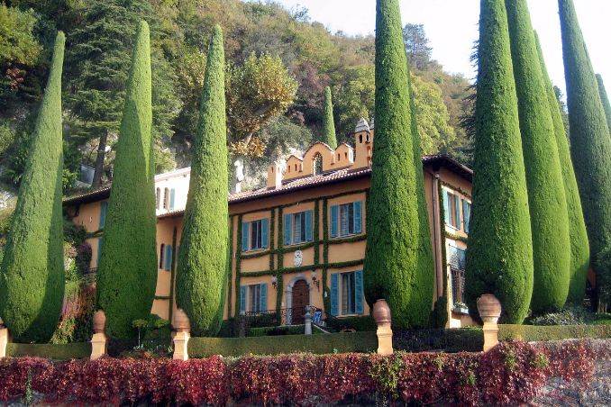 Delightful Villa On Lake Como Italy
