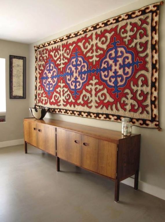 How to Turn a Rug Into a Wall Art Tapestry (1)