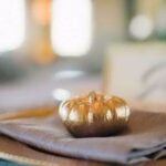 50-Glorious-DIY-Autumn-Halloween-Decoration-Ideas-In-Gold_10