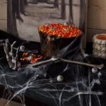 Cute And Cozy Rustic Fall And Halloween Décor Ideas (31)
