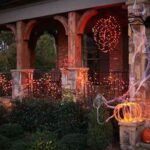Cute And Cozy Rustic Fall And Halloween Décor Ideas (56)