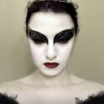 Halloween-Makeup-For-Women-–-60-Creepy-Makeup-Ideas-13