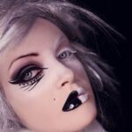 Halloween-Makeup-For-Women-–-60-Creepy-Makeup-Ideas-55