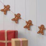 wooden-gingerbread-man-christmas-bunting