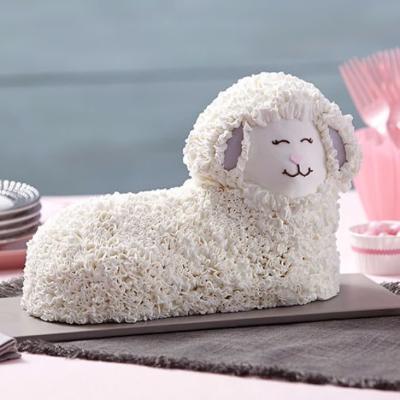 Easter Fluffy 3-D Lamb Cake