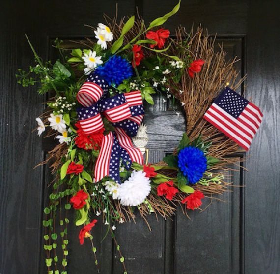 patriotic-4th-of-july-wreath-ideas