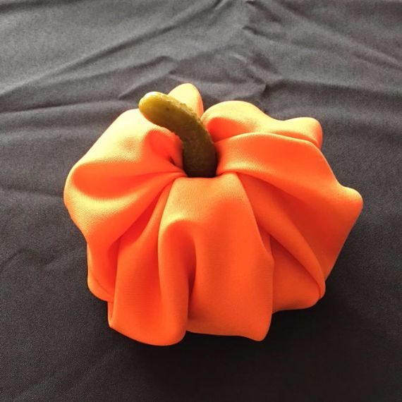 pumpkin-napkin-fold