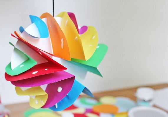 art-for-kids-glowing-paper-planets‎