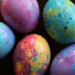 HOW TO MAKE MARBLED EASTER EGGS (1)