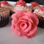 Affectionate Mother’s Day Cupcake Ideas_16-min