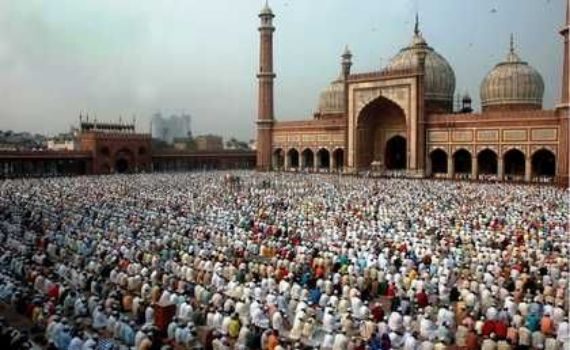 Muslims around the world celebrate Eid ul Fitr in mosques around the world