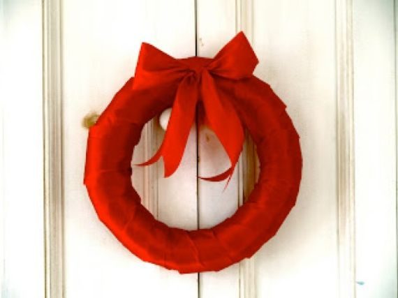 Red Ribbon Wreath (1)