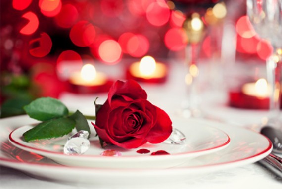 Flowers-for-Romantic-table-settings-for-Valentine’s-Day