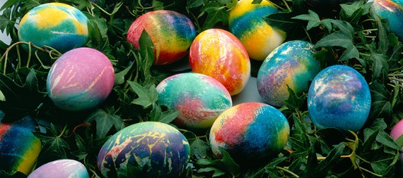 Easter-Egg-Crafts-Rainbow-Nest-Eggs (1).jpg