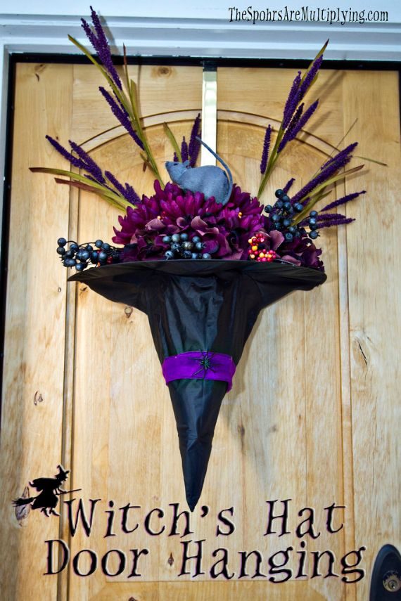 _halloween-door-decorations-A Bountiful Witch’s Hat