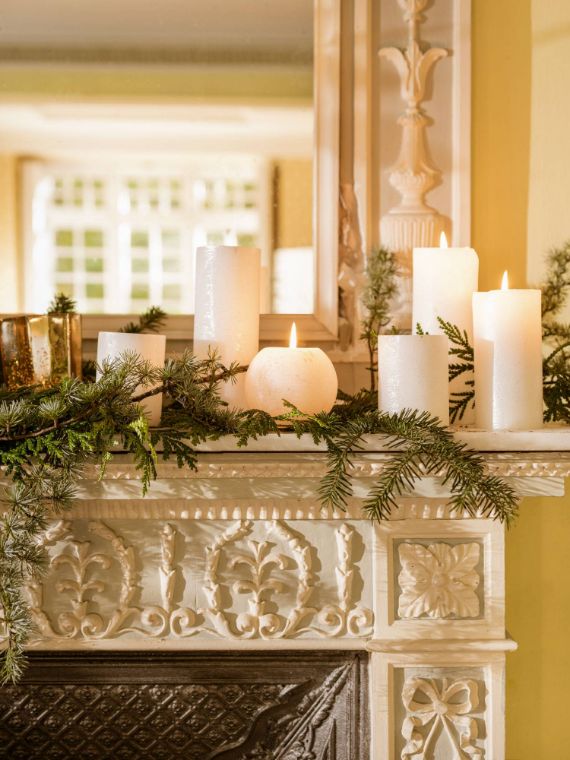 Christmas Mantel Ideas with Candles