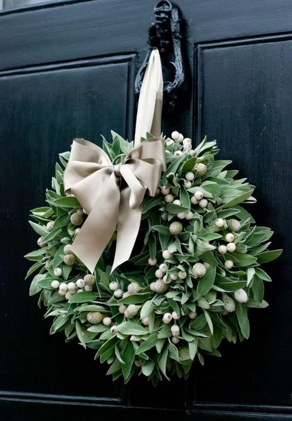 unique wreath for Christmas 16
