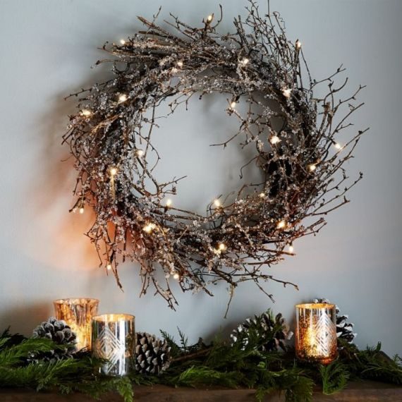 unique wreath for Christmas 23