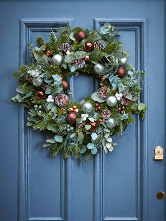 unique wreath for Christmas 27