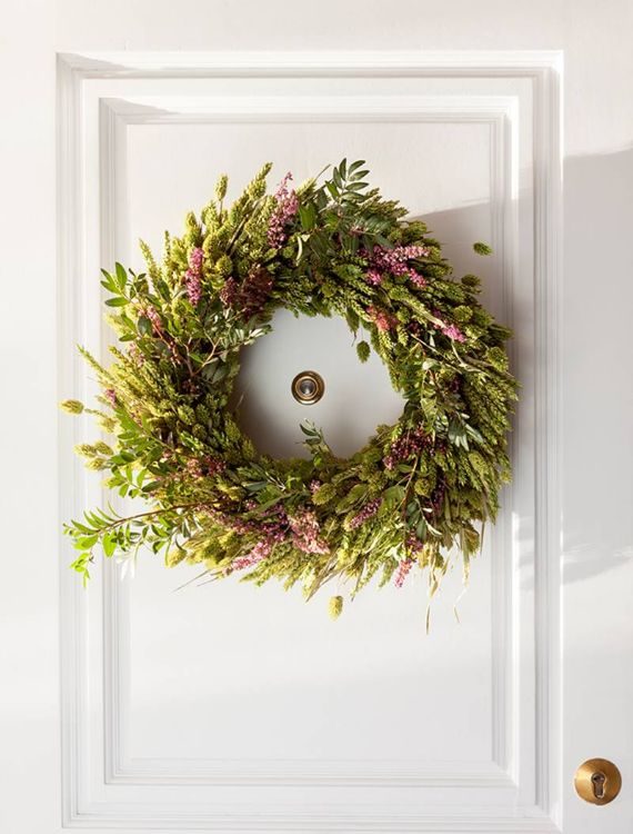 unique wreath for Christmas 30
