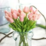 Decorate the home with tulips13