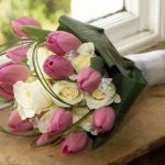 Decorate the home with tulips22