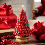 Red Berries Candle in Gold Basket (1)