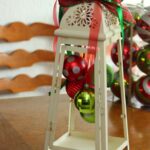 decorating-with-christmas-lanterns-4