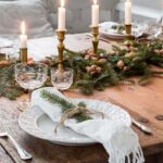 Inspiring-Dining-Table- runner for Christmas-Decor-Ideas- (1)