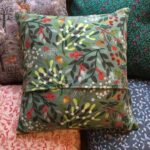 mistletoe-cushions