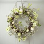 DIY Easter Wreaths Ideas to Welcome Spring 22