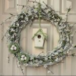 DIY Easter Wreaths Ideas to Welcome Spring 7