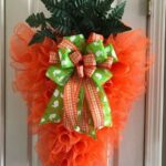Deco Mesh Carrot Wreath