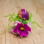 Egg-roll-cup-a-self-made-Easter-decoration-to-bring-color-to-the-table-1