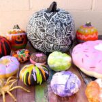 Cheerful Halloween Decor Ideas 00034