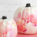 pumpkin-decorating-ideas-sharpie-watercolor-