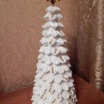 DIY Cotton Pad Christmas Tree (10)
