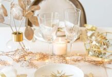 20 Simple & Elegant Christmas Table Setting with golden glitter