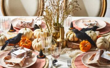 30 Halloween Table Decor Ideas That Are Chic and Spooky